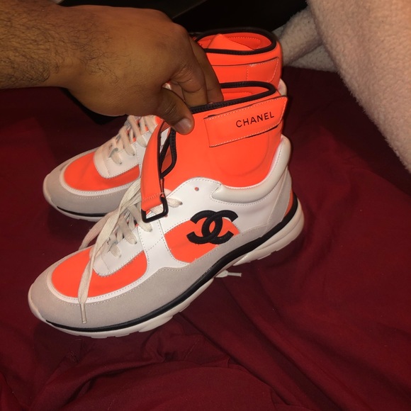 Chanel’s - Picture 3 of 3